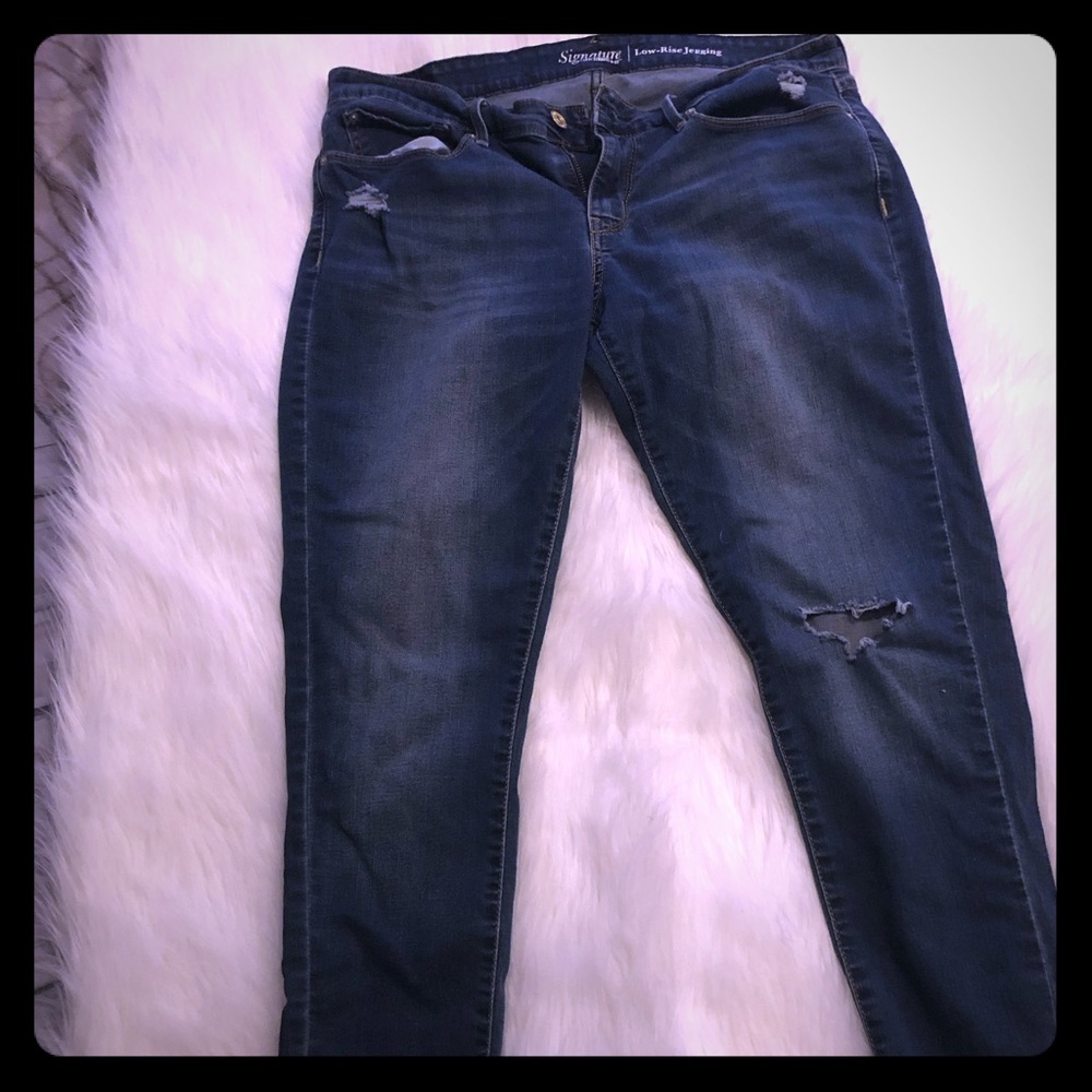 Signature Levi Strauss Low-Rise Jegging